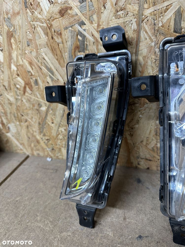 SUZUKI VITARA III HALOGEN LEWY DRL LED W1378 W3149 - 6
