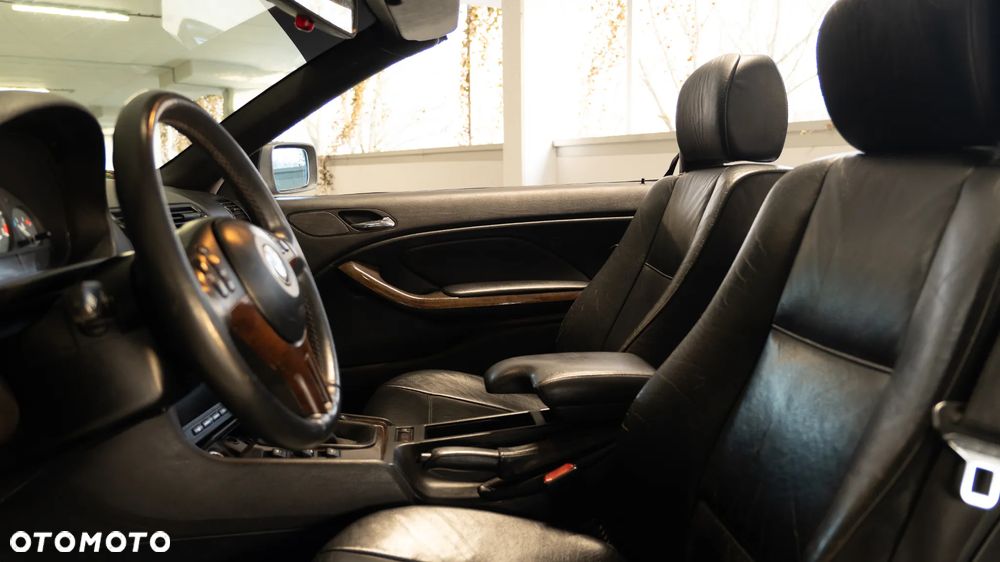 BMW Seria 3 318 CI - 8