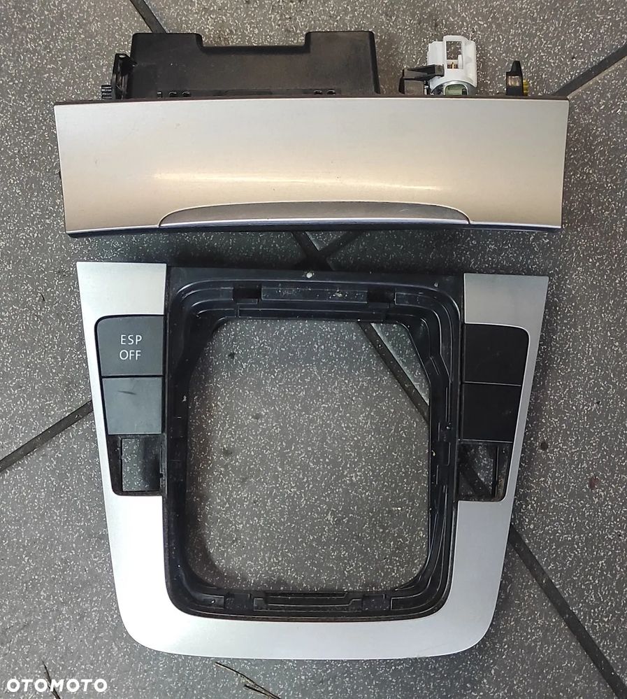 PASSAT B6 LIFT B7 RAMKA DEKOR DESKI OBUDOWA LICZNIKA 3C8858366F - 6