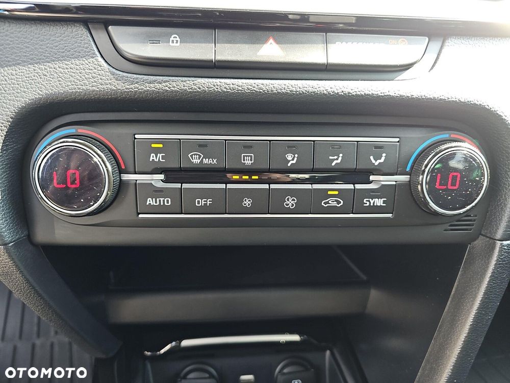 Kia XCeed - 25