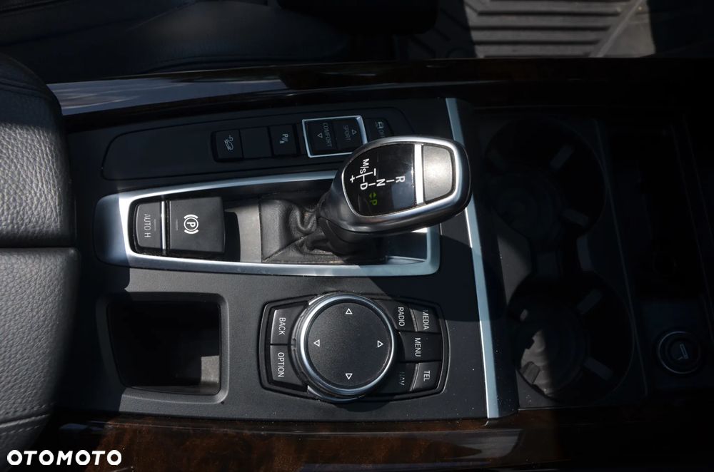 BMW X5 xDrive35i - 28