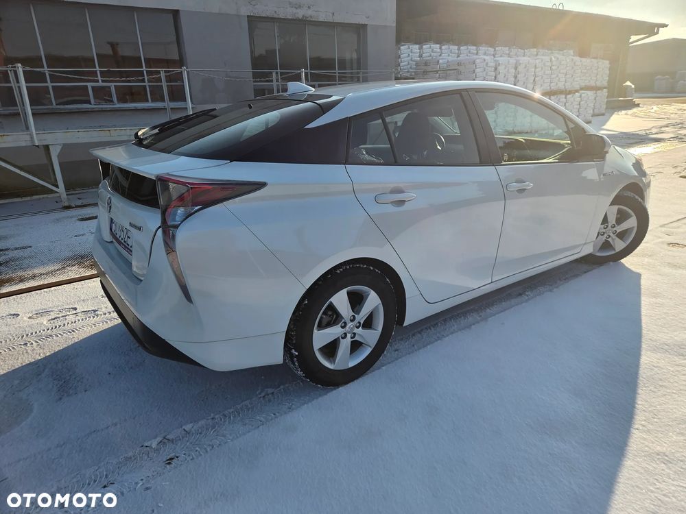 Toyota Prius 1.8 Hybrid Premium - 6