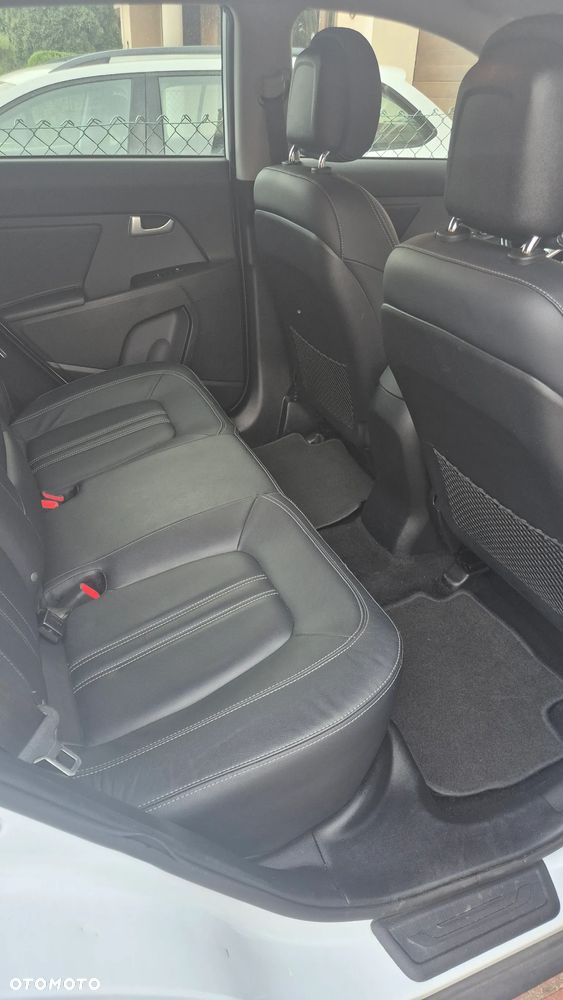 Kia Sportage 2.0 CRDI 184 4WD Automatik Spirit - 23