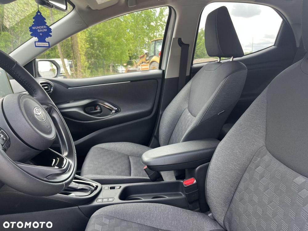 Toyota Yaris Hybrid 1.5 Style - 17