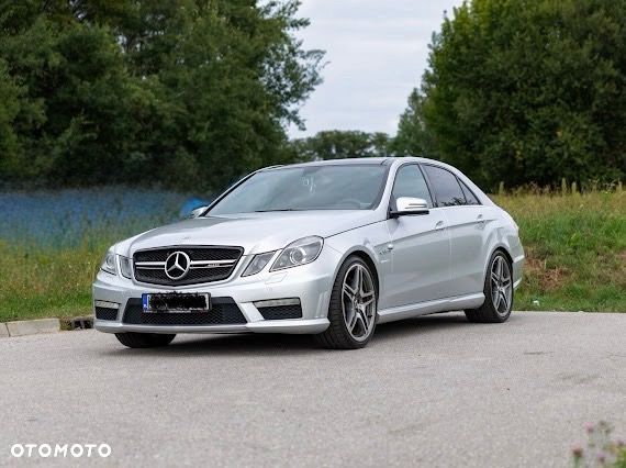 Mercedes-Benz Klasa E 63 AMG AMG Speedshift 7G-MCT - 2