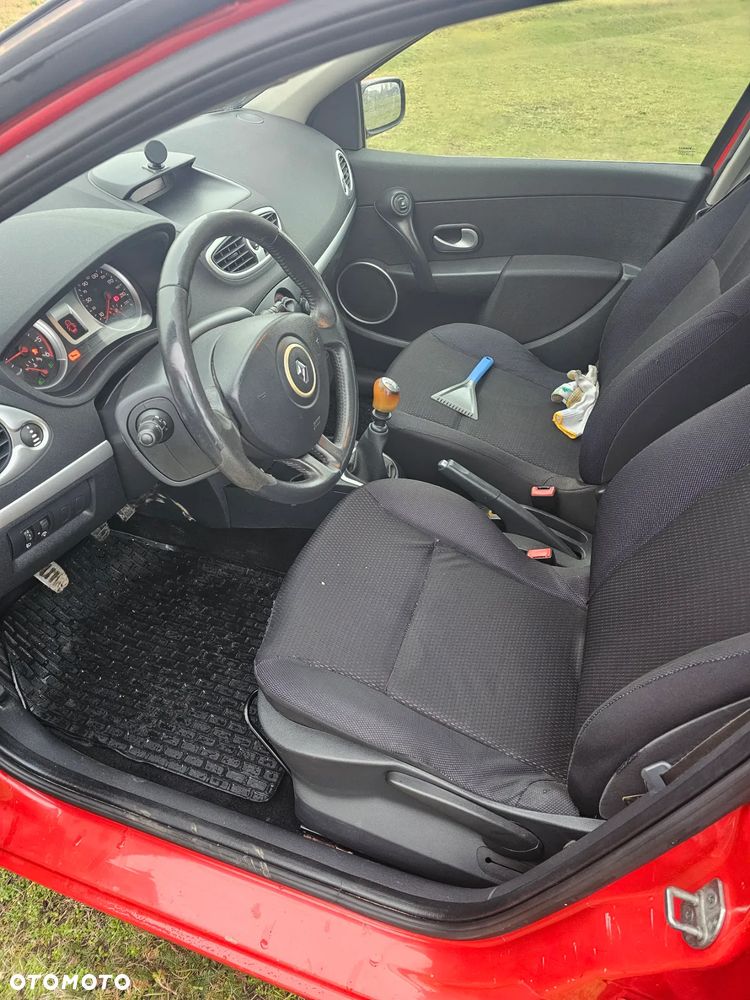 Renault Clio 1.5 dCi Confort Privilege - 7