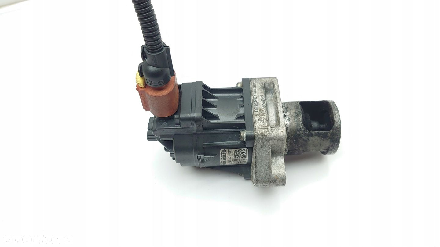 ZAWÓR EGR OPEL INSIGNIA ASTRA J ZAFIRA 2.0 CDTI SAAB 95 CHEVROLET 55566052 - 2