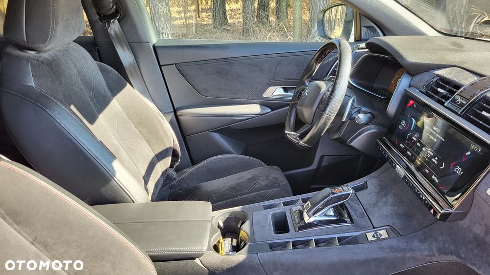 DS Automobiles DS 7 Crossback 2.0 BlueHDi Performance Line + - 7