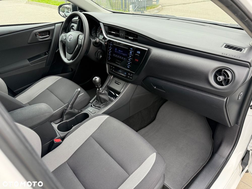 Toyota Auris 1.33 VVT-i Active - 28