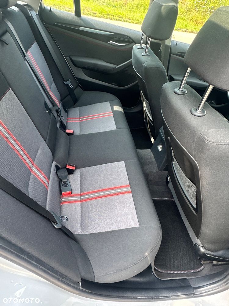 BMW X1 xDrive18d Sport Line - 22