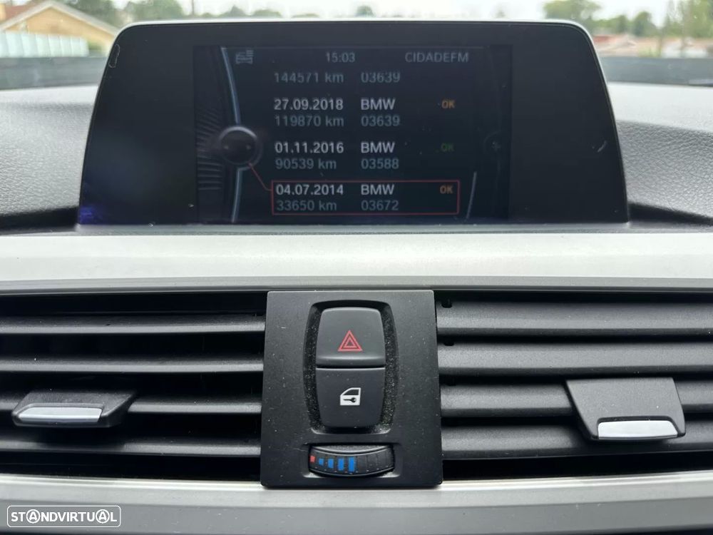 BMW 320 d EfficientDynamics Line Sport - 50