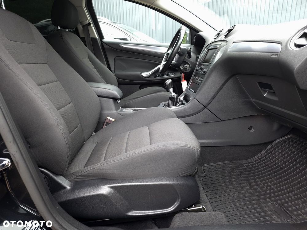 Ford Mondeo 2.0 TDCi Titanium - 14