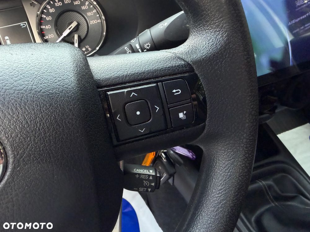 Toyota Hilux 2.4 D-4D Double Cab DLX 4x4 - 23