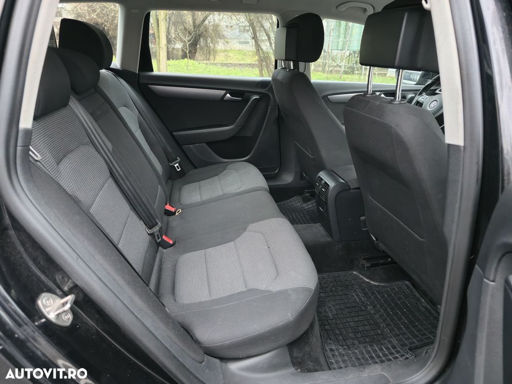 Volkswagen Passat Variant 2.0 TDI DSG BlueMotion Technology Comfortline - 9