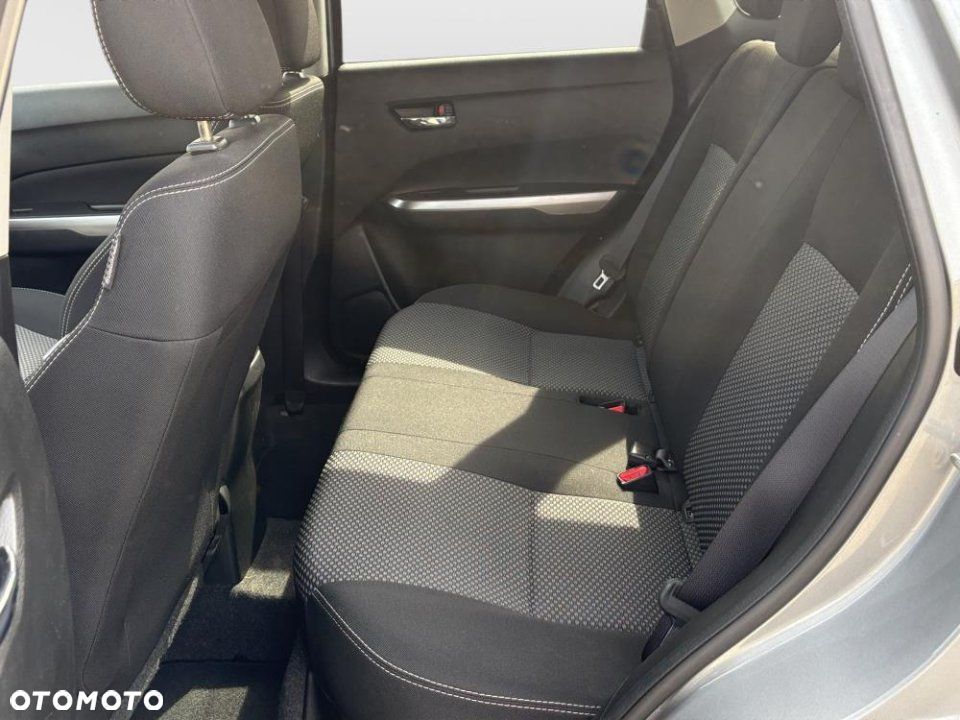 Suzuki Vitara - 22