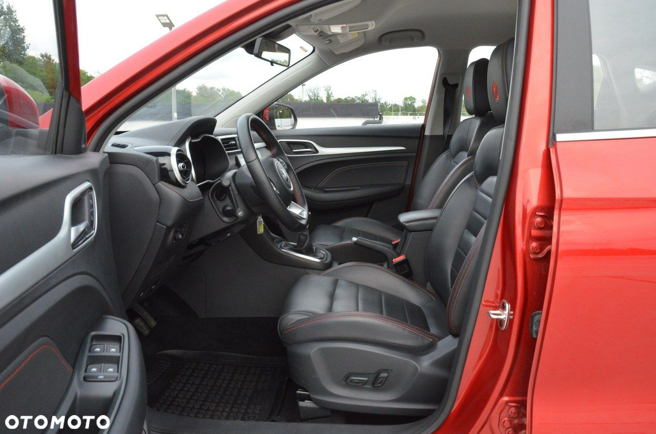 MG ZS - 27
