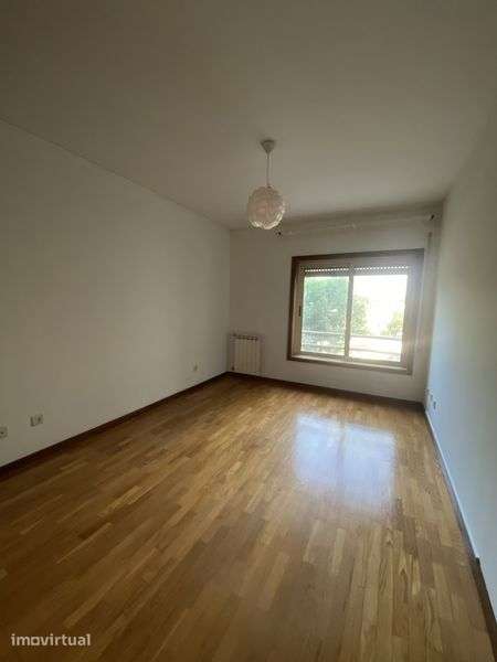 ALUGA APARTAMENTO T2 | Vila Nova de Gaia - Grande imagem: 2/12