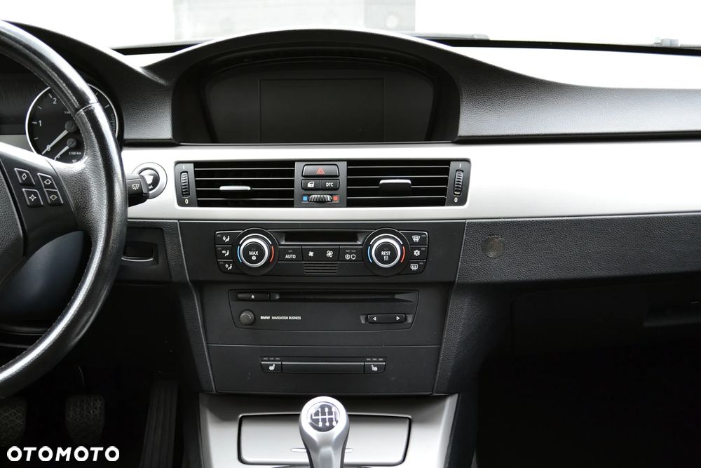 BMW Seria 3 320d DPF - 14