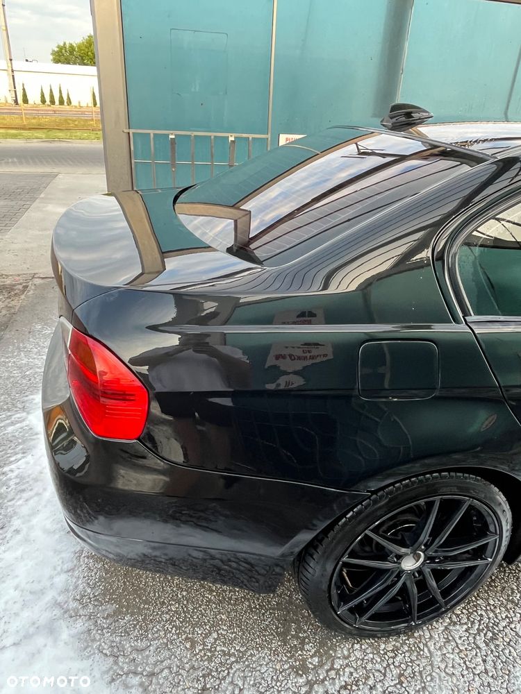 BMW Seria 3 320d - 12