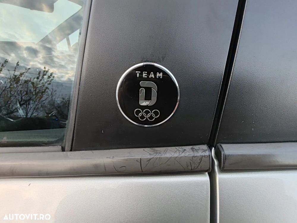 Toyota Corolla 1.8 Hybrid Team Deutschland - 10