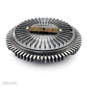 Viscoso da ventoinha Nissan Cabstar E110 Motor BD30 - 1