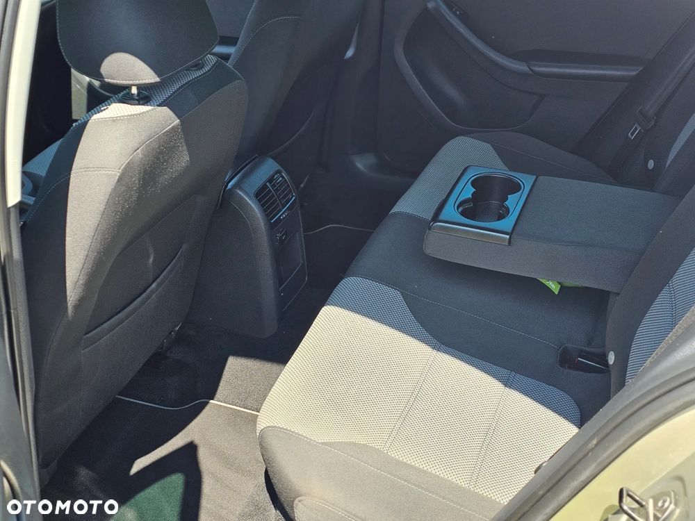 Volkswagen Jetta 1.4 Hybrid DSG Highline - 11