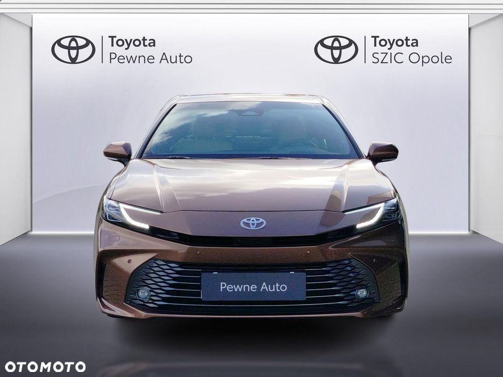 Toyota Camry - 8