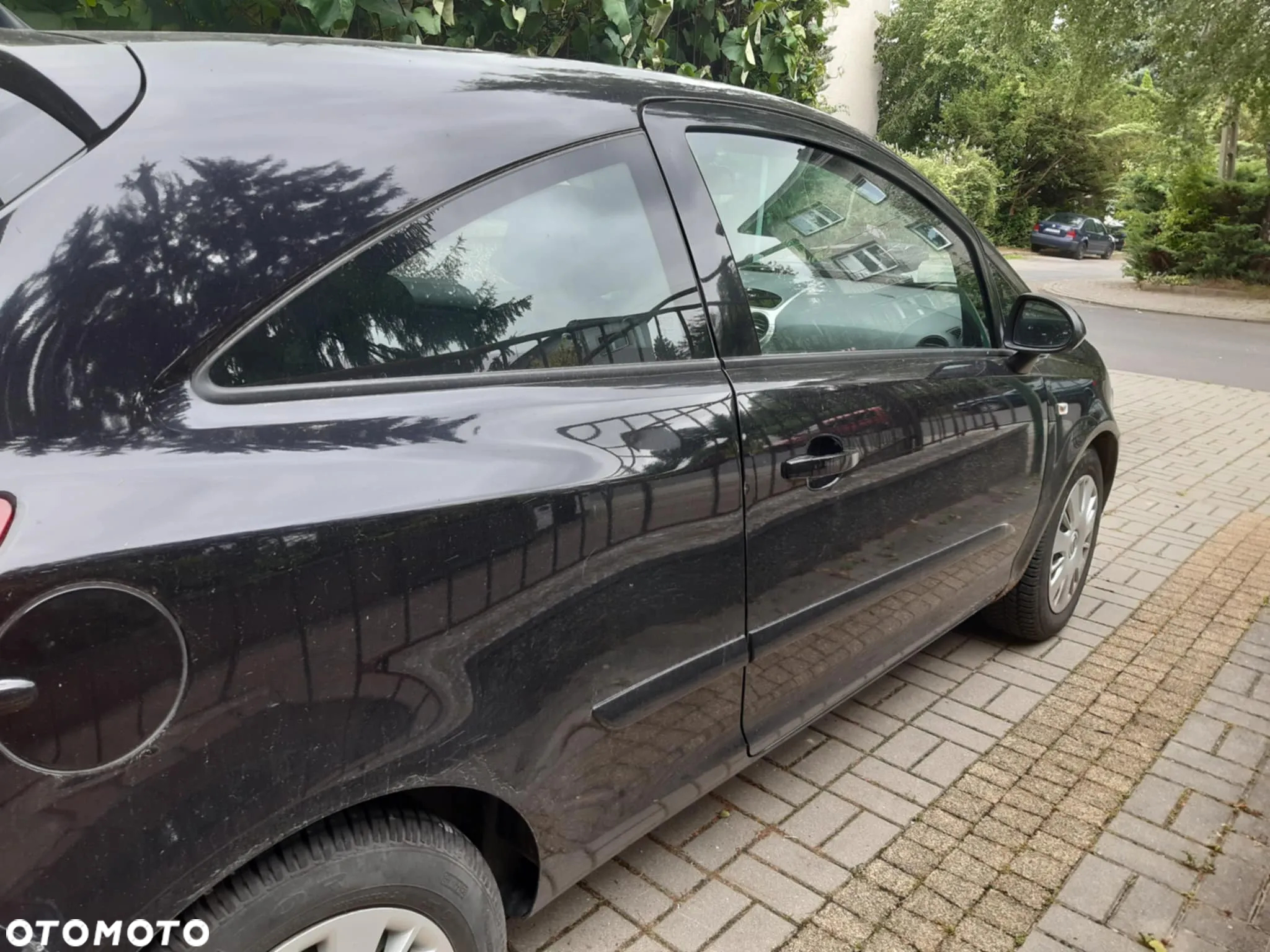 Opel Corsa 1.2 16V Cosmo - 2