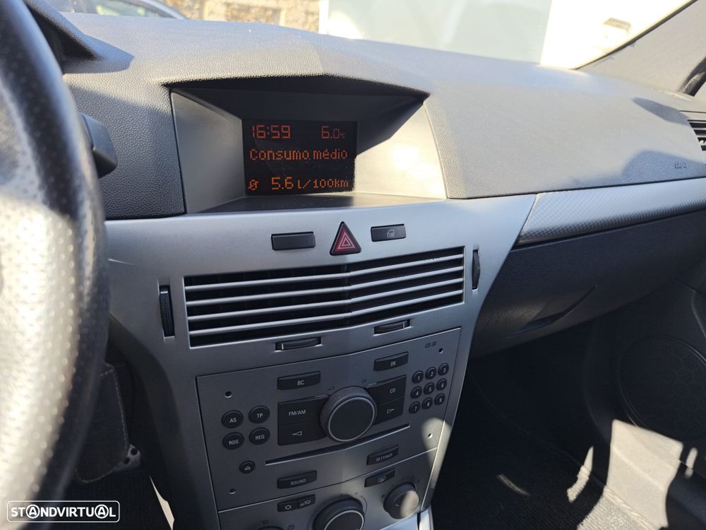 Opel Astra GTC 1.3 CDTI - 7