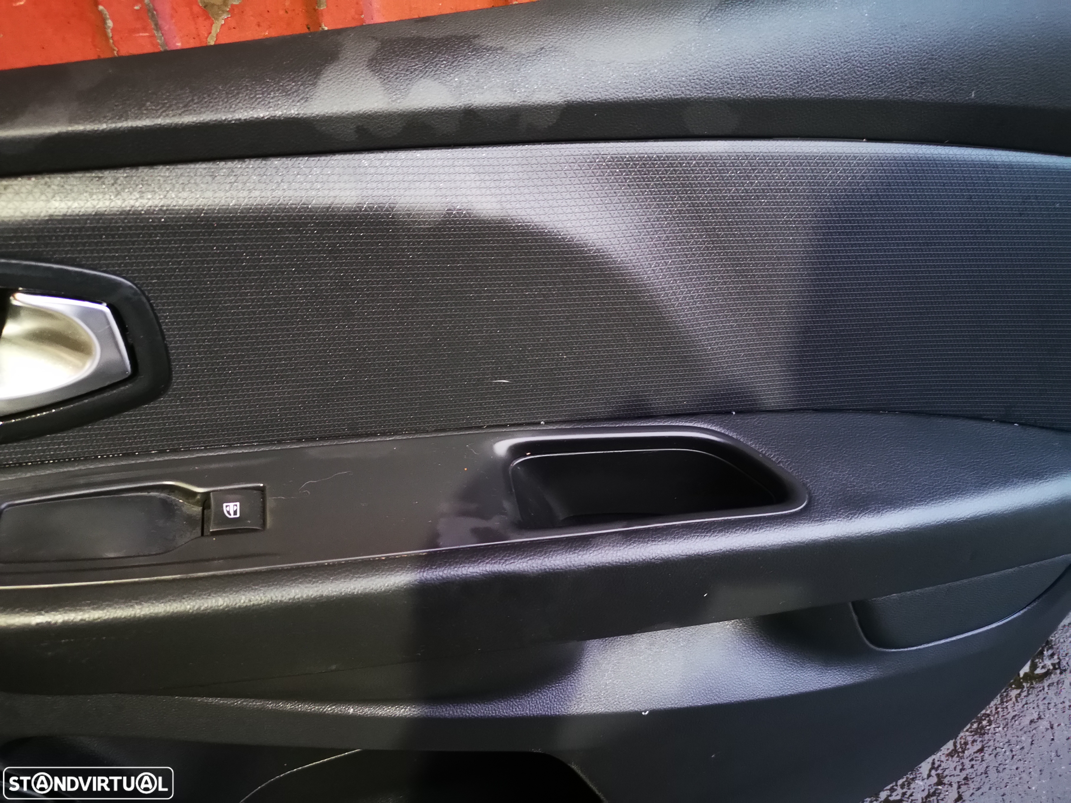 RENAULT CLIO IV / 4 FORRA / QUARTELA PORTA FRENTE DIREITA - FP024 - 4