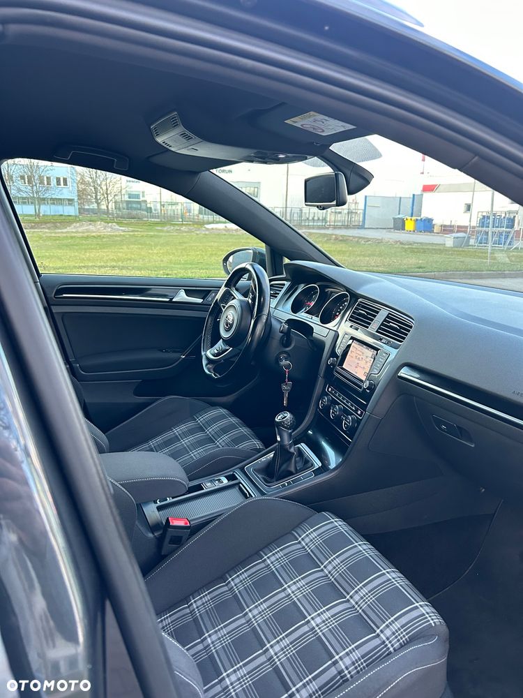 Volkswagen Golf GTD BlueMotion Technology - 13
