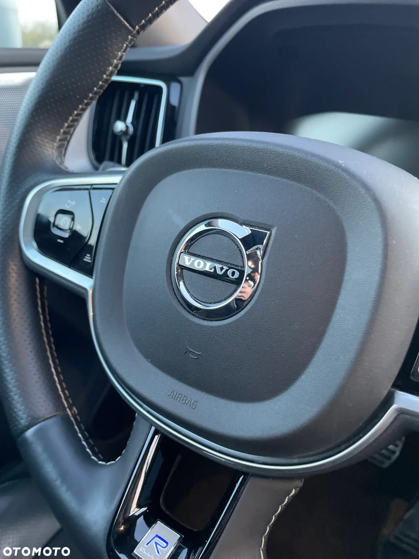 Volvo XC 60 T6 AWD R-Design - 16