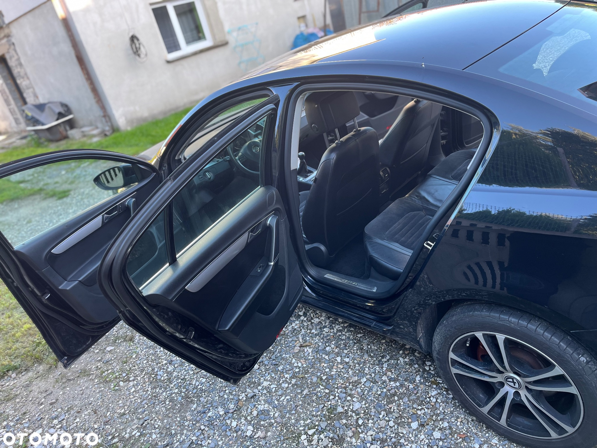 Volkswagen Passat 2.0 TSI Highline - 2
