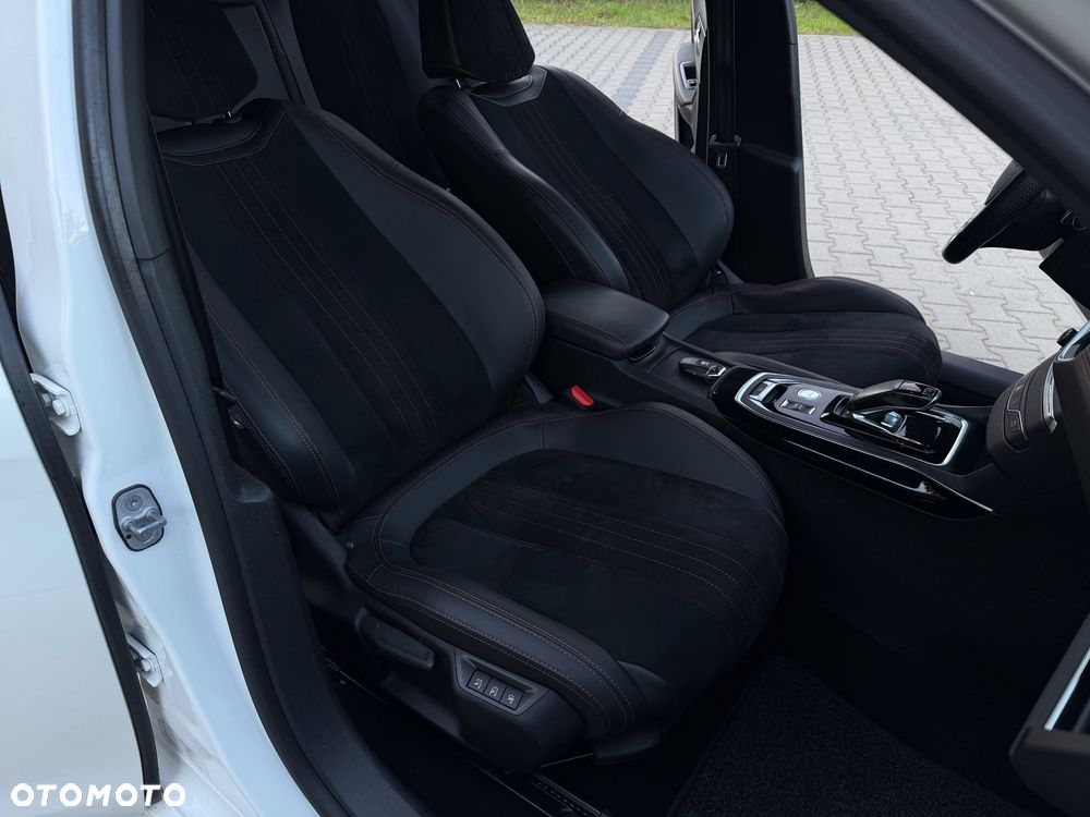 Peugeot 308 BlueHDi FAP 180 EAT8 Stop & Start GT - 34