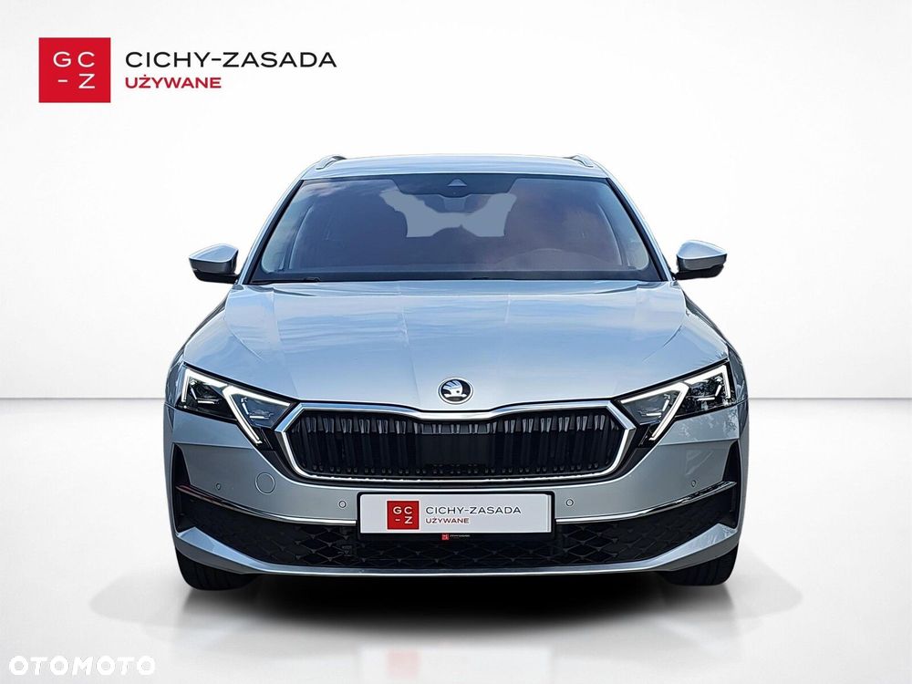 Skoda Octavia 1.5 TSI mHEV Selection DSG - 2