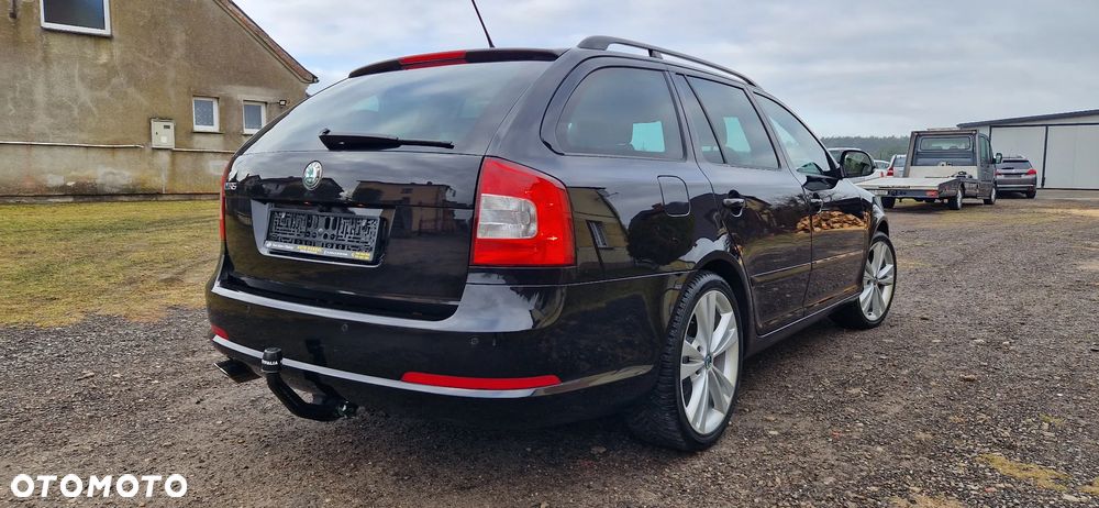 Skoda Octavia 2.0 TSI RS - 19