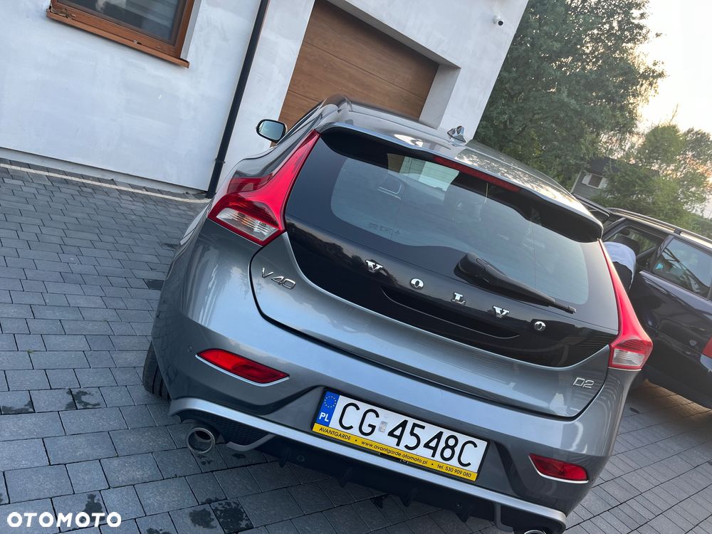 Volvo V40 D2 Drive-E R-Design Momentum - 7