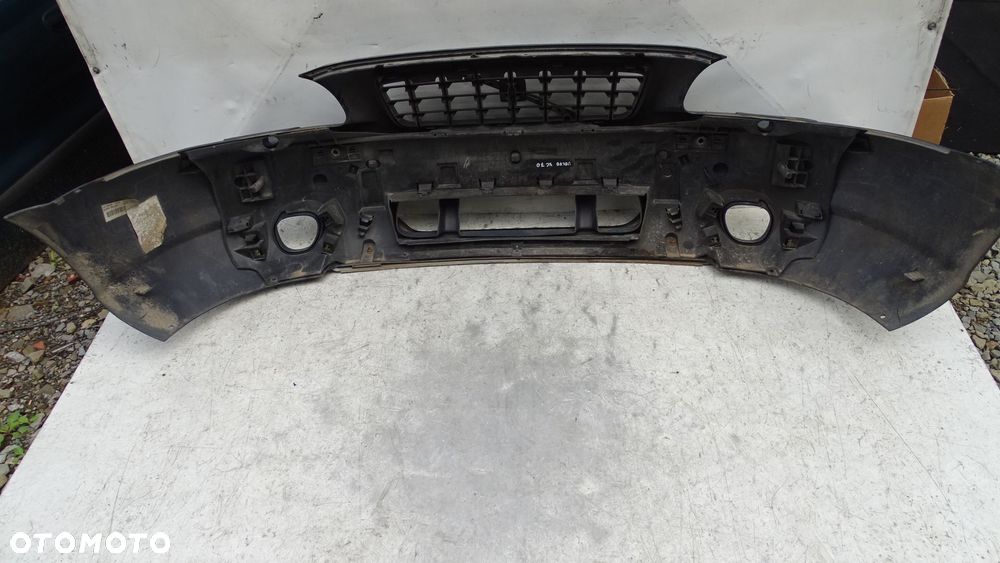 ZDERZAK PRZÓD VOLVO XC70 2.5T - 5