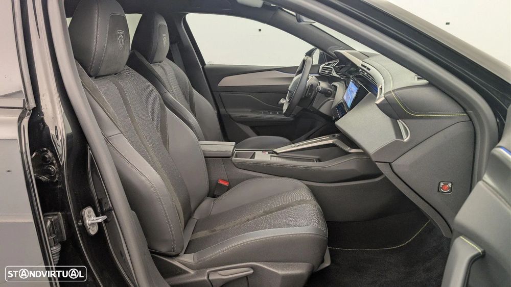 Peugeot 408 225 e-EAT8 GT - 12