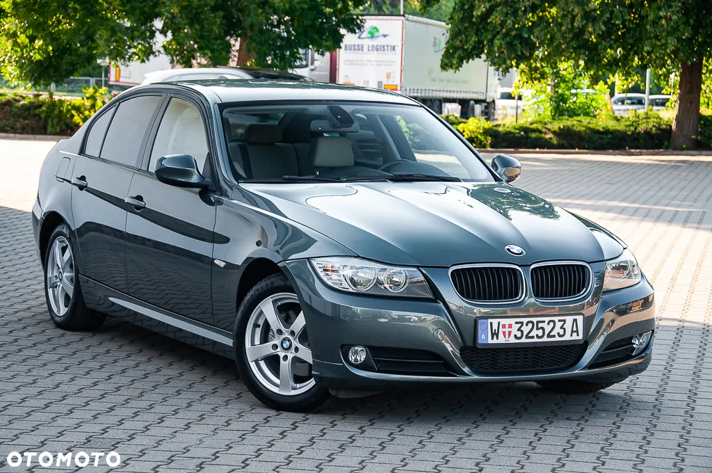 BMW Seria 3 318d - 5