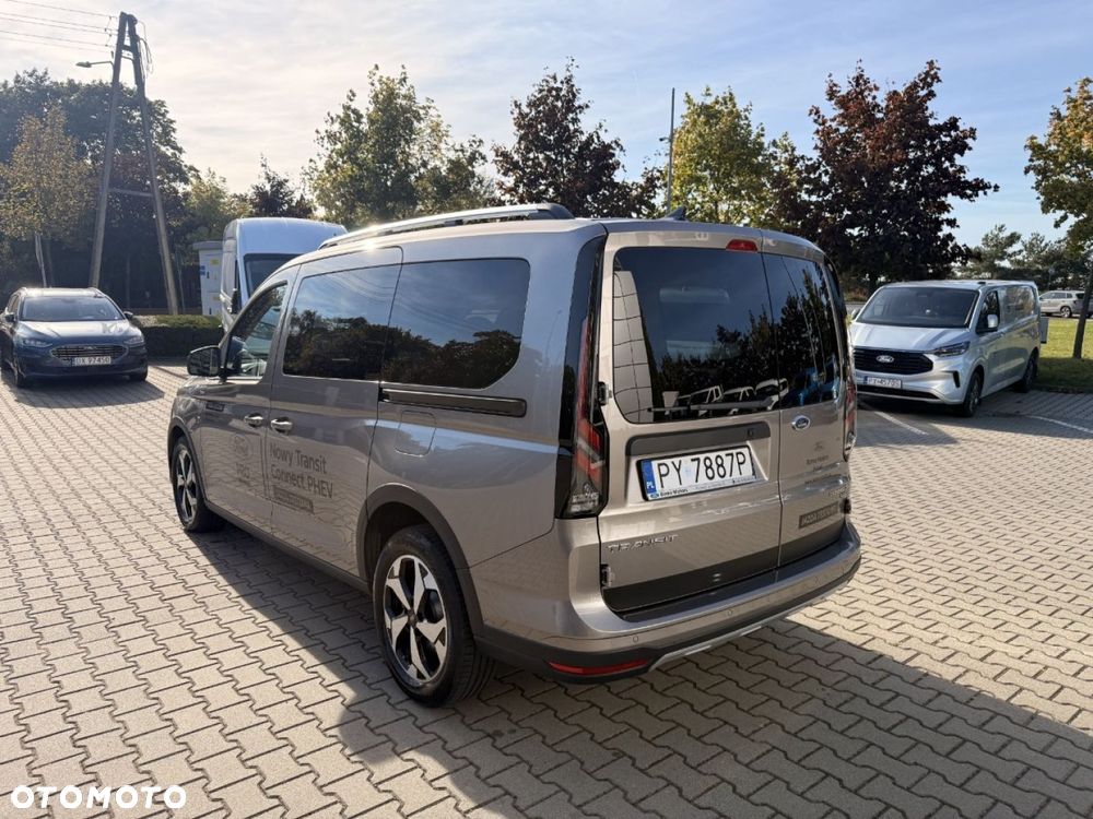 Ford Transit Connect - 11
