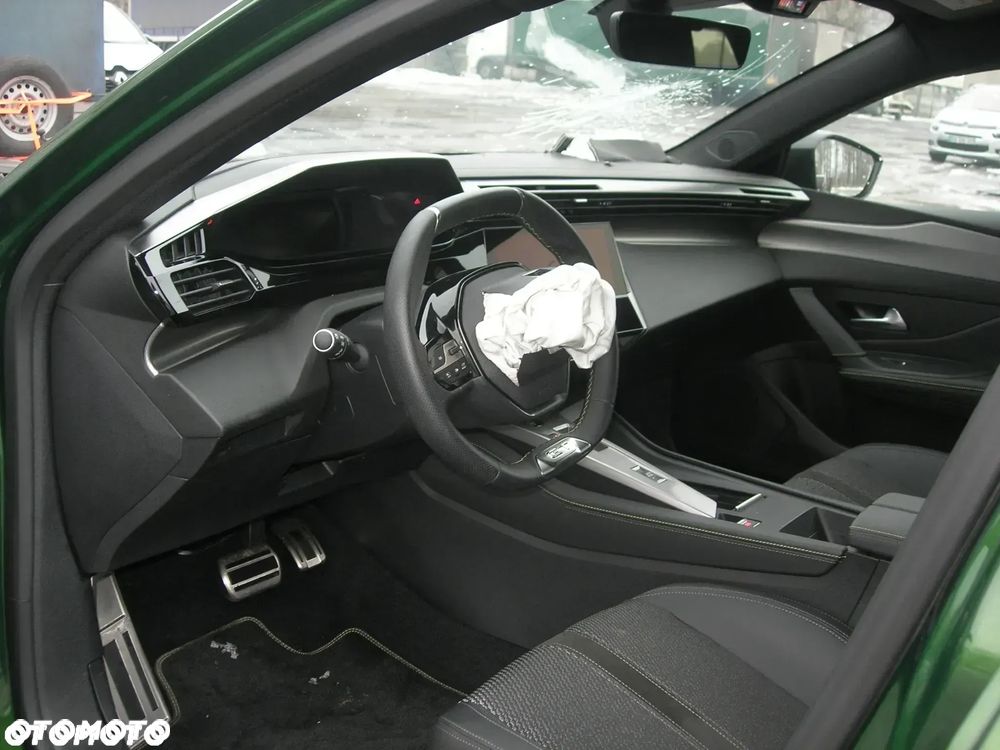 Peugeot 308 1.2 mHEV GT Exclusive S&S e-DCS6 - 11