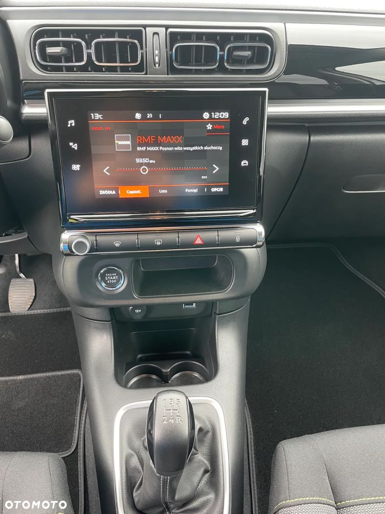 Citroën C3 Pure Tech 82 SHINE - 28