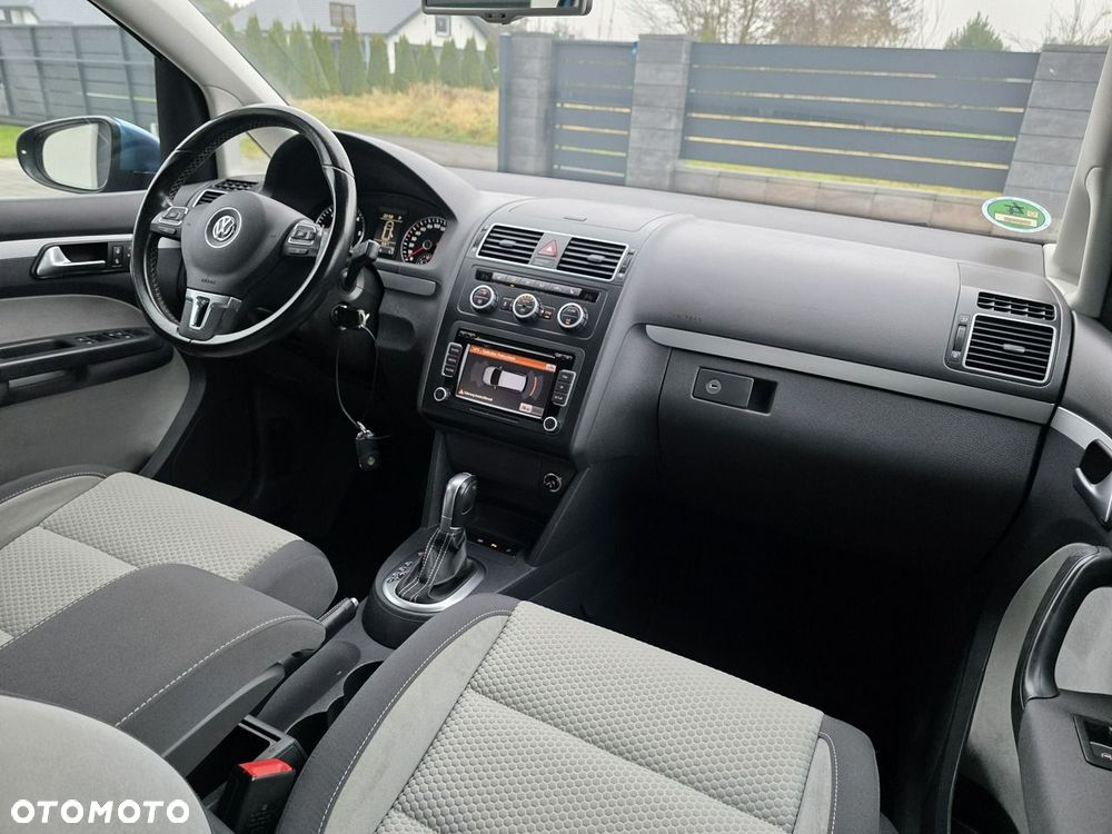 Volkswagen Touran 2.0 TDI DPF DSG Cross - 5