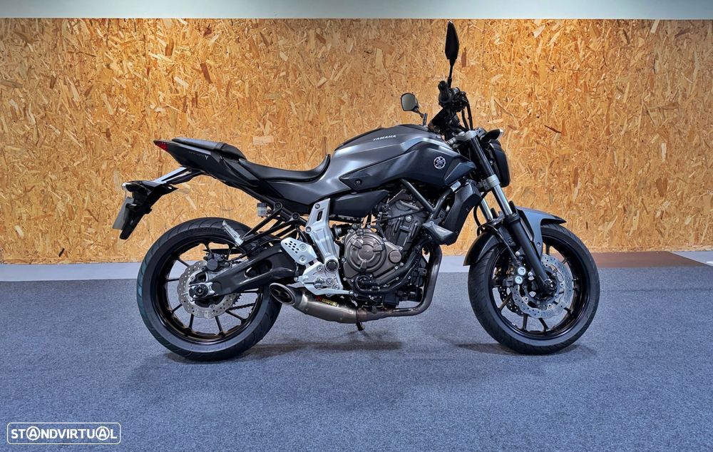Yamaha MT-07 - 5