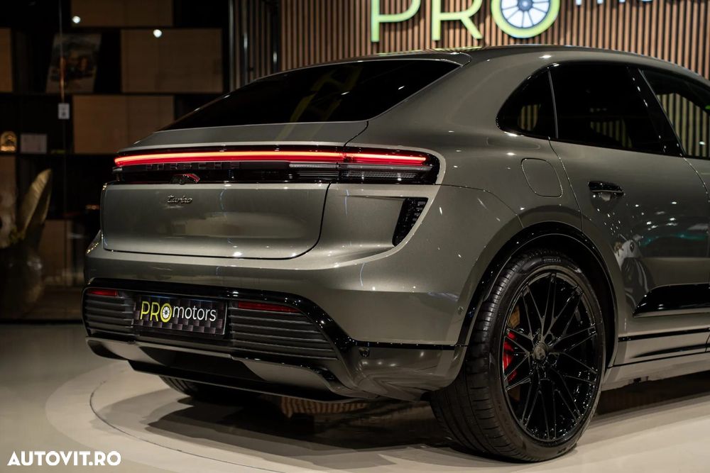 Porsche Macan - 16