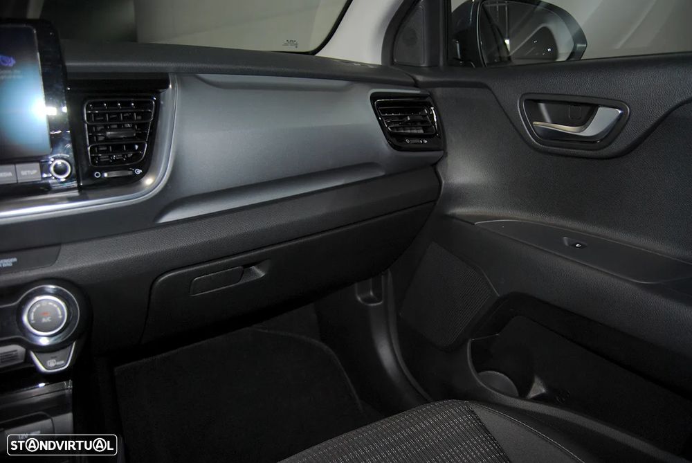 Kia Stonic 1.0 T-GDI Drive - 36