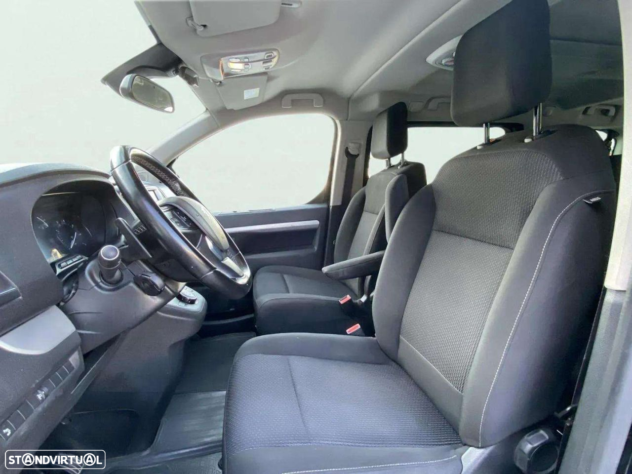 Peugeot Traveller 2.0 BlueHDi L2H1 Business Standard EAT8 - 14