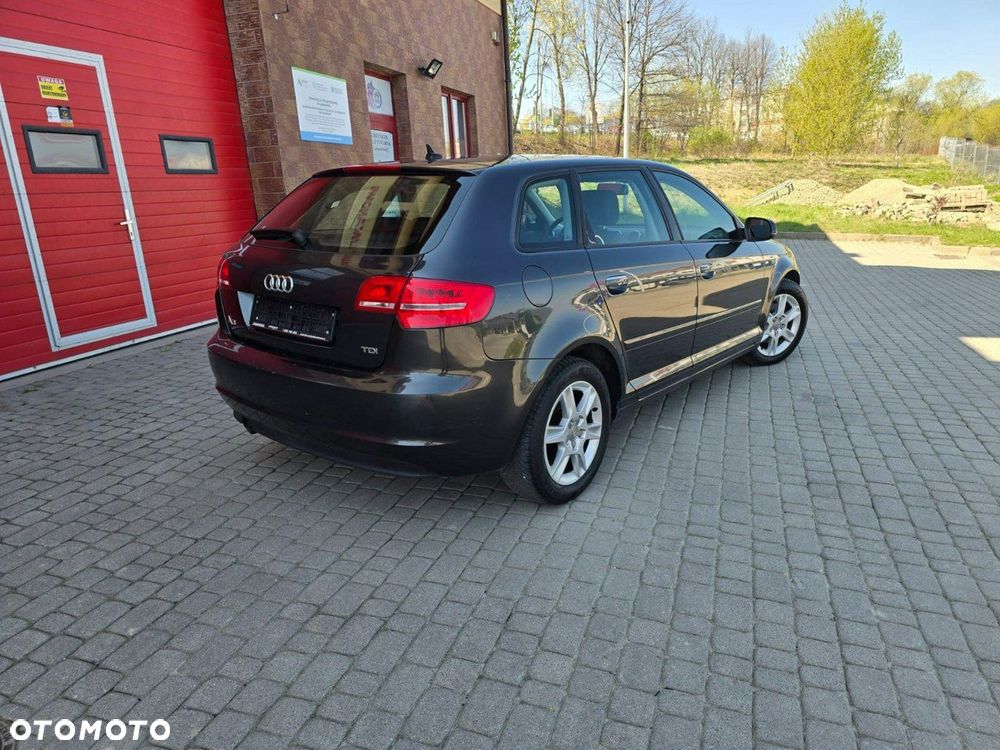 Audi A3 Sportback - 5