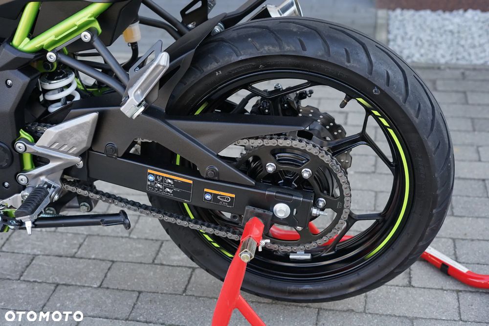 Kawasaki Z 125 - 25